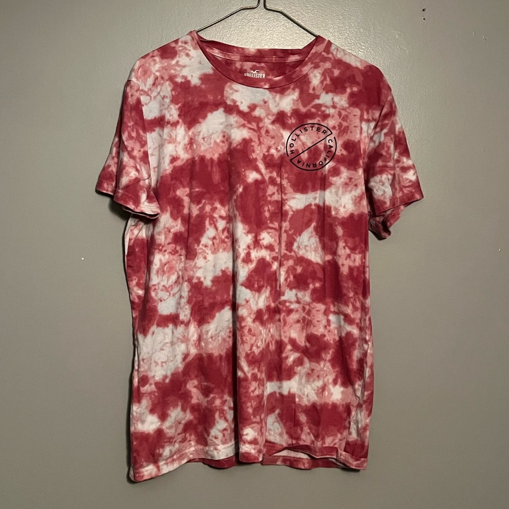 Hollister red tie dye Tee